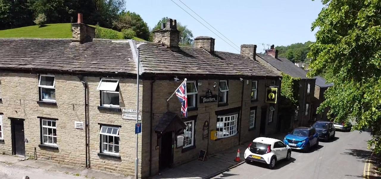 The Poachers Inn seen from the corner of Ingersley Road on a summer afternoon